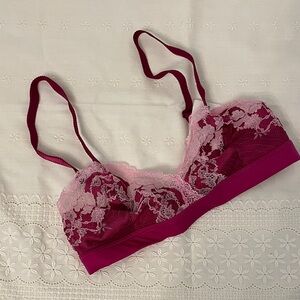Wacoal Lace Bralette in Pink